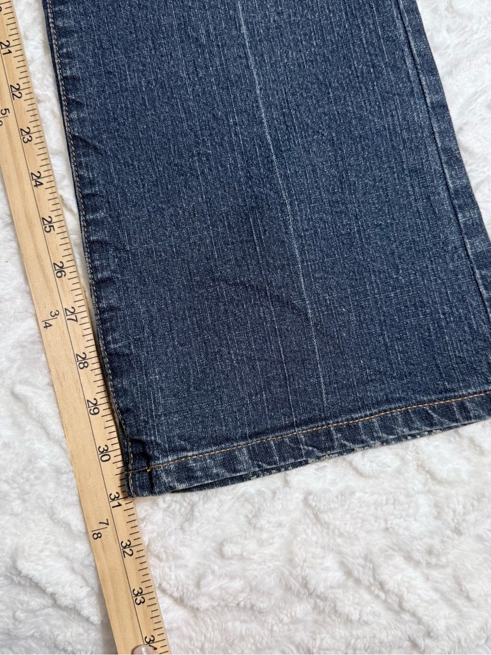 Covington Women's Dark Blue Flare Jeans with Pink Striped Belt - Size 6 - Picture 11 of 16